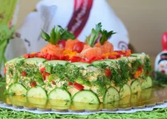 Viegla sāļā torte ar krēmsieru un lasi – bez cepšanas