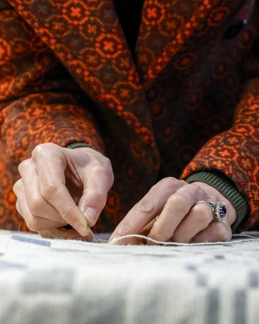 Princese veica nelielu, aptuveni piecu centimetru garu labojumu.