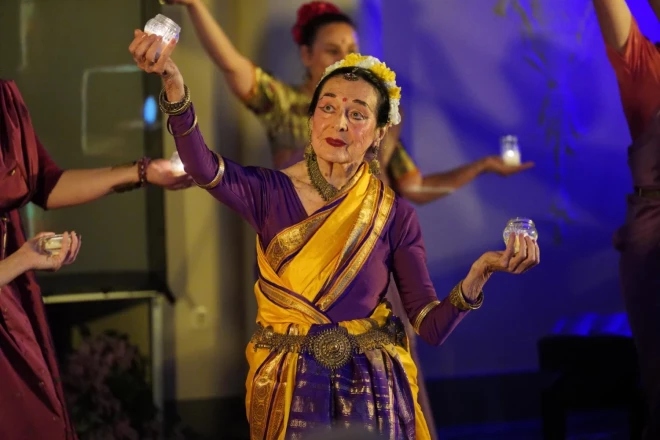 В 2022 году в Золотом зале Рижского латышского общества состоялся концерт Вии Ветры «Танец жизни».