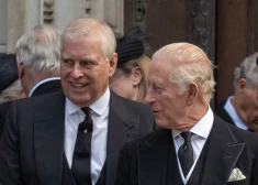 Jaunākās atklāsmes par Endrū pamatīgi sanikno karali Čārlzu – viņš liek brālim nakts vidū pamest Vindzoras mājvietu