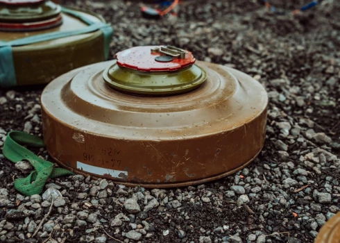 Rūpnīcas būvdarbi varētu sākties 2027. gadā, bet produkcijas ražošana - 2028. gadā.