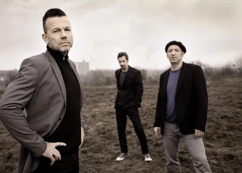 Vācu sintpopa grupa “Camouflage” tiek uzskatīta par vienu no spilgtākajiem sava žanra pārstāvjiem.