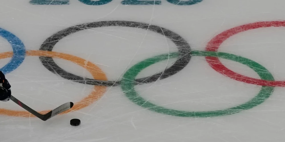 Pirmā diena nesusi korekcijas arī sieviešu hokeja turnīrā.