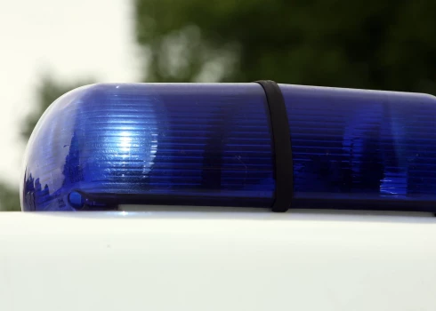 Valsts policija aicina atsaukties aculieciniekus ceļu satiksmes negadījumam Jaunolainē