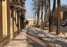 Ielas Daugavpilī kaisa ar sāli vai smiltīm? Skaidro eksperti