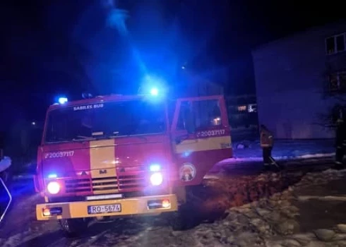 Nedēļas vidū Sabilē kāda neadekvāta sieviete, kura uz savu mājokli nepamatoti izsauca četras ugunsdzēsēju mašīnas.