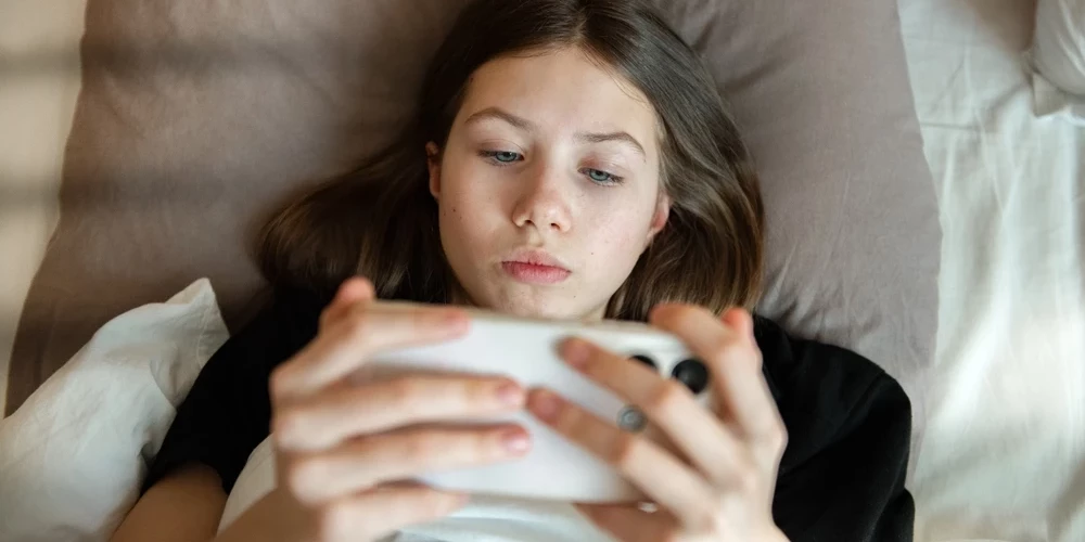 В Европе растет консенсус: почему политики все чаще говорят о возрастном барьере для соцсетей.