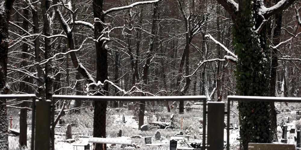 Tā kā apbedīšanas iespēju tēma ir svarīga teju vai visiem iedzīvotājiem, nevajadzētu palikt malā – līdz 26. februārim viedokli iespējams paust pašvaldības mājaslapā.