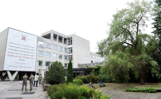 Slimnīcu “Linezers” atklāja 1972. gadā kā PSRS nomenklatūras "specslimnīcu" Latvijas PSR Veselības aizsardzības ministrijas 4. pārvaldes pakļautībā. Tagad šeit atrodas Zemessardzes vienība.