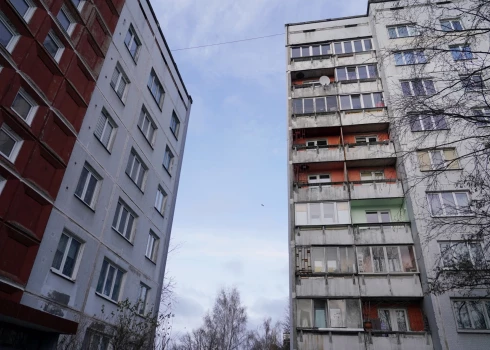 Padomju laika ēkas Pļavniekos.