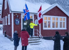 Demonstrējot atbalstu Grenlandei, Francija un Kanāda atver konsulātus Nūkā