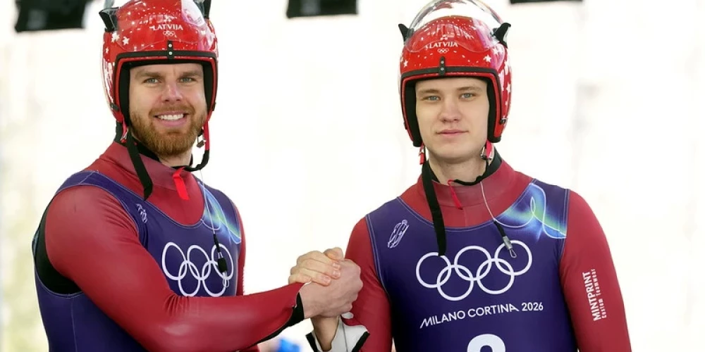 Kristers Aparjods un Gints Bērziņš pēdējā treniņbraucienā.