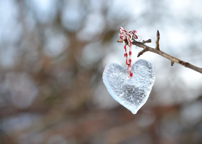 Ledus pasaka Kuldīgā: visu mīlētāju svētkos taps lielizmēra ledus sirds