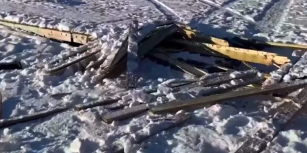 "Drifteris" sabojā laipu.