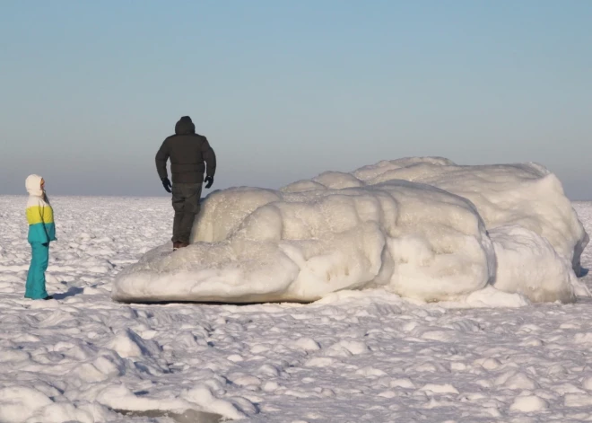 Умеренно холодная суббота: где сегодня продолжится снегопад