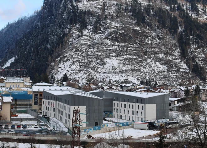 Somijas slēpotāji sakravā savas mantas un pamet olimpisko ciematu