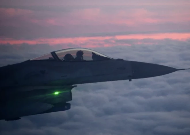 Polija pacēlusi gaisā iznīcinātājus