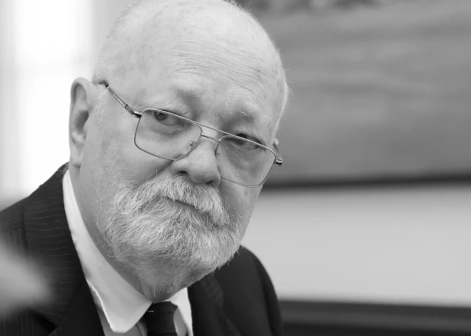 Mūžībā devies latviešu folklorists Austris Grasis