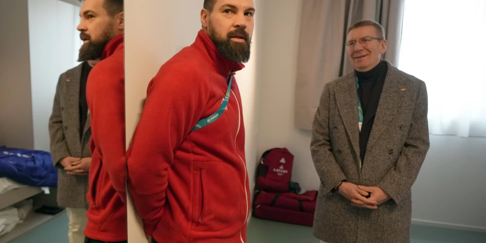 Valsts prezidents Edgars Rinkēvičs apmeklē olimpisko ciematu.