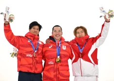 Japānis Kimura kļūst par olimpisko čempionu snovbordā "Big Air" disciplīnā. VIDEO