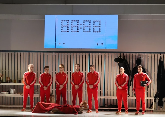 Izrāde "Latviešu raķetes" un pieņemšana.