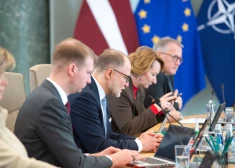 Valdība iesaista vairākas ministrijas Epstīna lietas materiālu izvērtēšanā