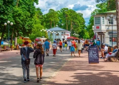 В Латвии нашли два города, где население продолжает расти - и это не Рига