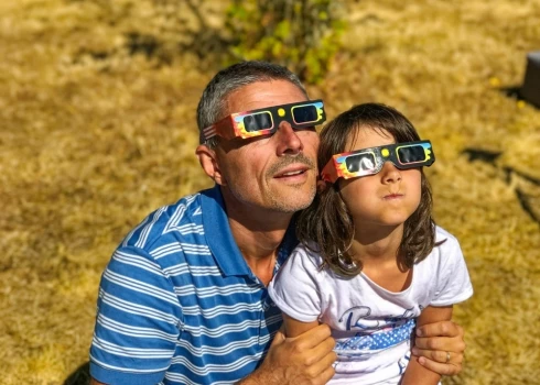 Бесплатные зрелища возбуждают любопытство населения.