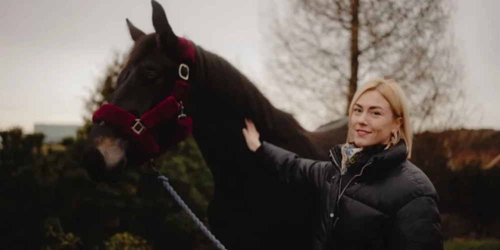 Aleksandra Ķeizāne (agrāk Aleksandra Čuprika, arī Aleksandra Vidze) ir fitnesa trenere, zinātņu doktore.