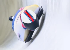 Dukura trenētajiem britu skeletonistiem aizliedz startēt ar īpašajām ķiverēm