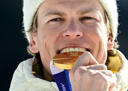 Olimpiskais čempions skiatlonā Juhaness Klēbo.
