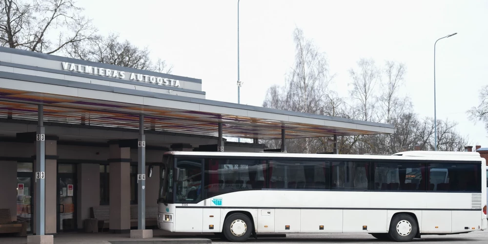 Vairākos reģionālo autobusu maršrutos Vidzemē stājas spēkā izmaiņas.