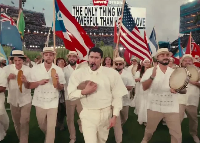 Skandāls pēc "Super Bowl" šova: Tramps nosauc reperi “Bad Bunny” par apvainojumu Amerikai