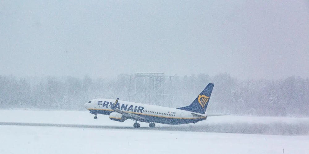 Pirmdienas rītā kavējas "airBaltic" izlidojušie reisi no Rīgas.