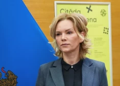 "2000 нерожденных детей - на совести госполитики": демография в Латвии рухнула ниже самых плохих прогнозов