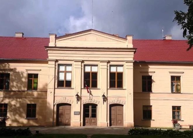 Vārmes pamatskola svinēs 100 gadu jubileju - aicina atsaukties absolventus un bijušos skolotājus