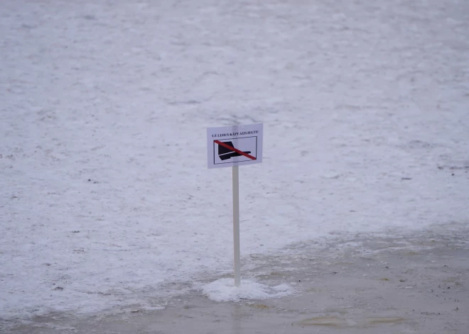 За выходные более 200 человек в Риге нарушили запрет на выход на лед