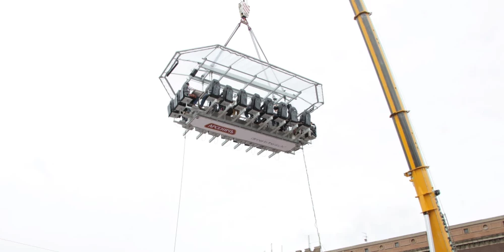 Даже после блокировки dinnerinthesky.lv могут появляться предложения в соцсетях.