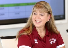 Сегодня на Олимпиаде стартуют мужские соревнования по фигурному катанию - среди судей представительница Латвии