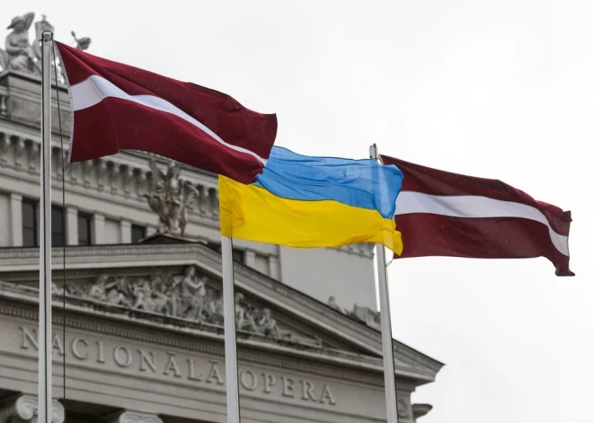 "Нужно жертвовать свои деньги, а не городские": часть оппозиции Рижской думы проголосовала против пожертвования Украине