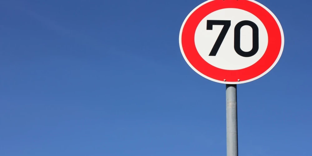 Pie Vecpiebalgas noteiks ātruma ierobežojumus saistībā ar defektu autoceļa segumā. 