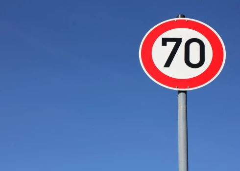 Pie Vecpiebalgas noteiks ātruma ierobežojumus saistībā ar defektu autoceļa segumā. 