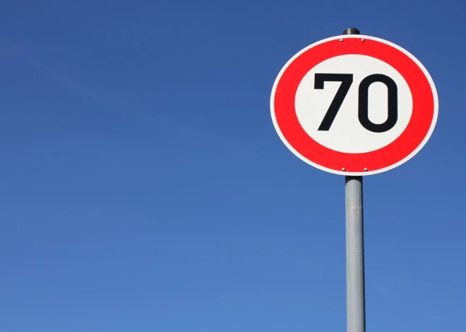 Pie Vecpiebalgas noteiks ātruma ierobežojumus saistībā ar defektu autoceļa segumā