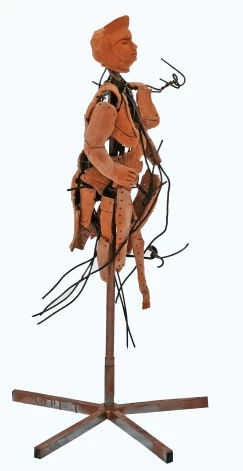 Ritas Prančas darbs “Vaidelote 2” izstādē “Heterotppia femina”.