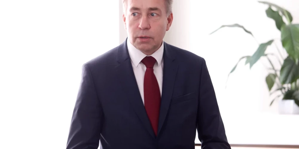 Улдис Аугулис призывает премьер-министра и министра финансов незамедлительно усовершенствовать систему поддержки латвийцев, учитывая рост расходов на отопление.