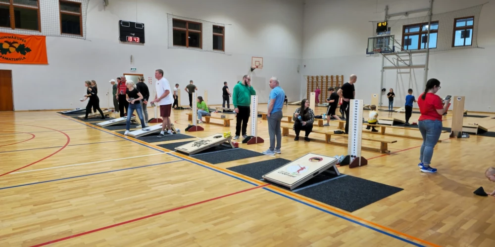 Jelgavā ieradīsies Eiropas labākie kornhola spēlētāji.