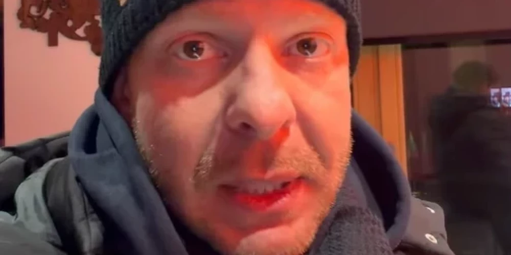 Алексей Росликов рассказывает о найденных устройствах для прослушивания.