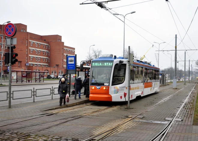 Daugavpilī tramvajus vadīs konduktori