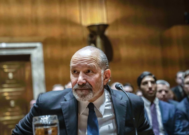 ASV tirdzniecības ministrs: Jā, es pusdienoju Epstīna salā, bet neko nepiemērotu neredzēju