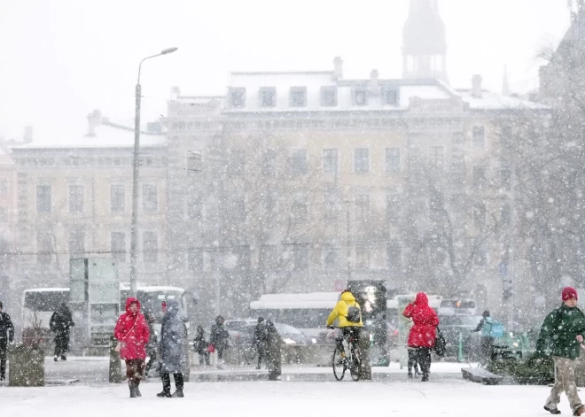 В пятницу ожидается сильный снегопад, во многих местах выпадет от 10 до 20 см снега